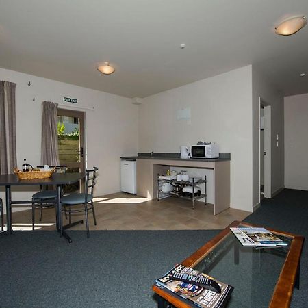Lake Point Motel Гамильтон Экстерьер фото